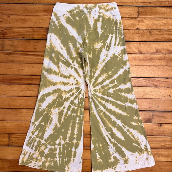 Wearables Boho Festival Tie-dyed Tiered Wide Leg Pants, Size Medium - Picture 6 of 11